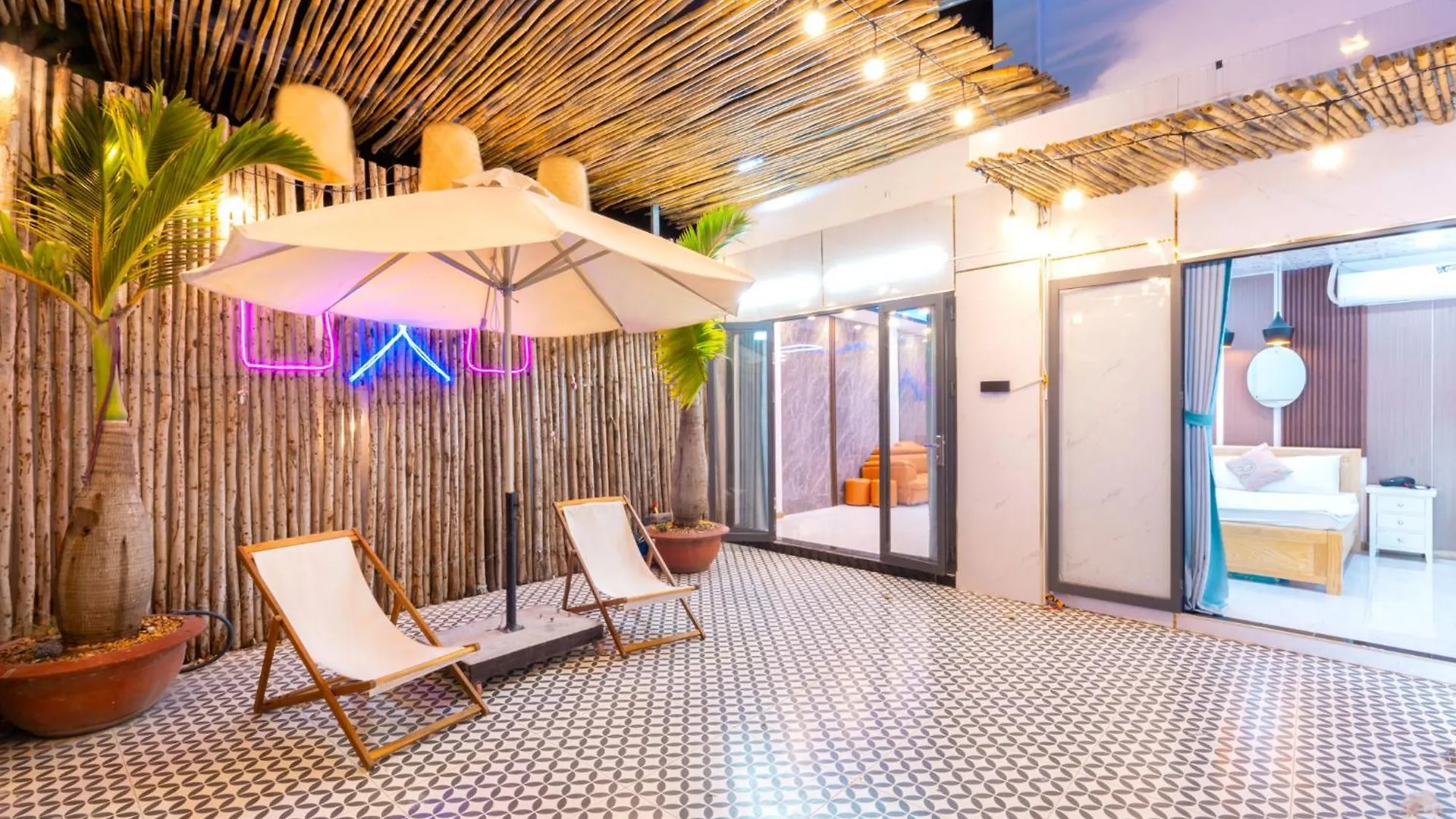 Villa Van Cao - Gan Bai Thuy Van - Free Biba Phong Karaoke Vung Tau