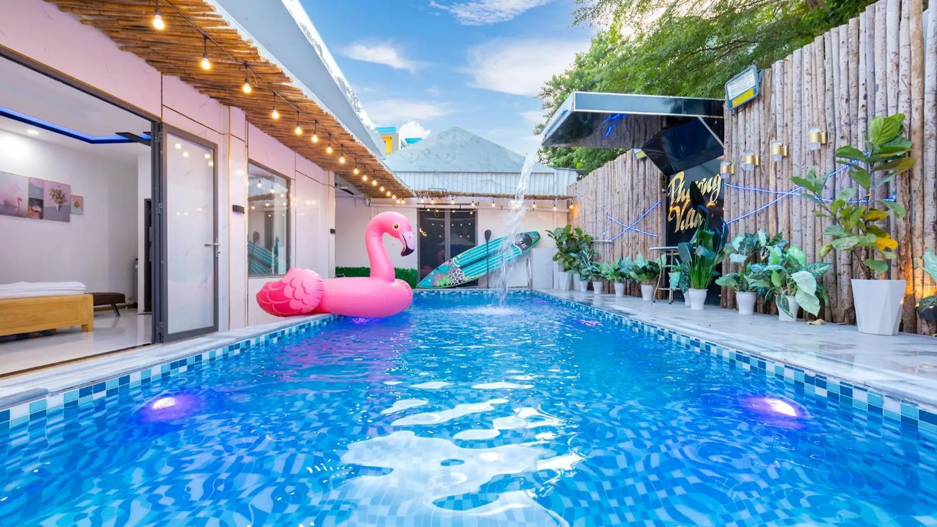 Villa Van Cao - Gan Bai Thuy Van - Free Biba Phong Karaoke Vung Tau